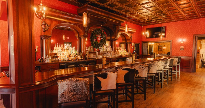 The Pink Heifer Saloon and Smokehouse bar in Monticello